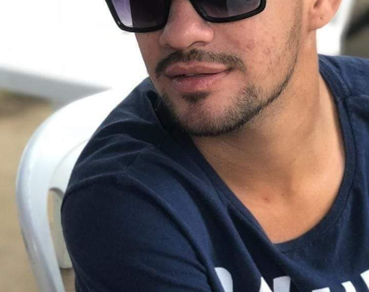 ASSALTANTES ATIRAM EM MOTORISTA DA UBER EM BAIRRO NA ZONA OESTE