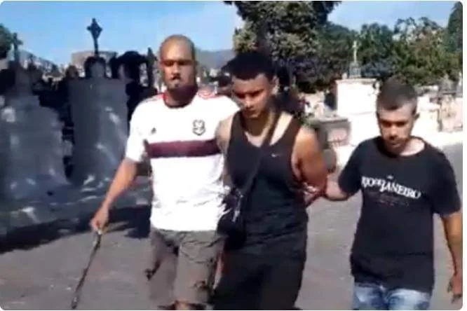 BANDIDO É PRESO EM CEMITÉRIO NO RJ