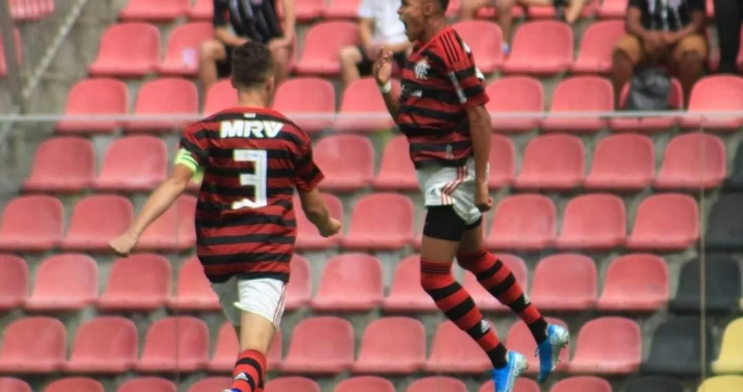 MENGÃO É CAMPEÃO BRASILEIRO SUB-17