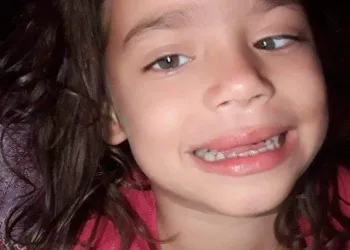 A PREFEITURA DO RJ IGNORA MINHA FILHA!! SOCORRO