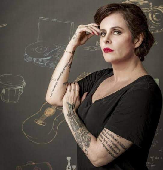 Última coluna dela (O Globo), que será publicada na segunda feira. Morreu hoje, domingo, 25/08/2019