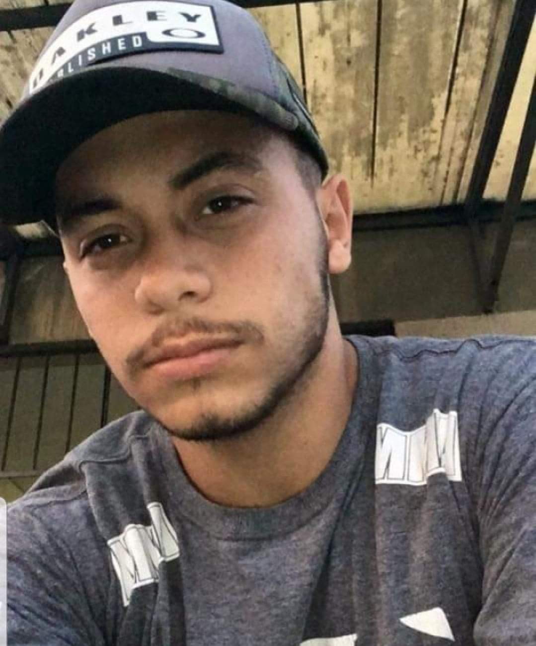 FILHO DE PM SOME APÓS SAIR PARA COMPRAR LANCHE NO RJ