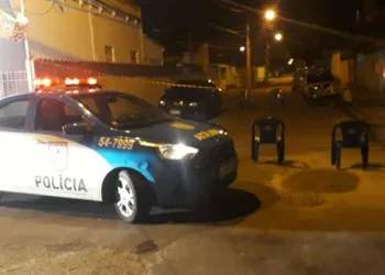 PM É MORTO APÓS DISCUSSÃO ENTRE POLICIAIS EM BAR NA ZONA OESTE ( FOTOS)