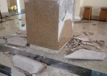 HOMEM É PRESO APÓS INVADIR DE DEPREDAR IGREJA NO RJ