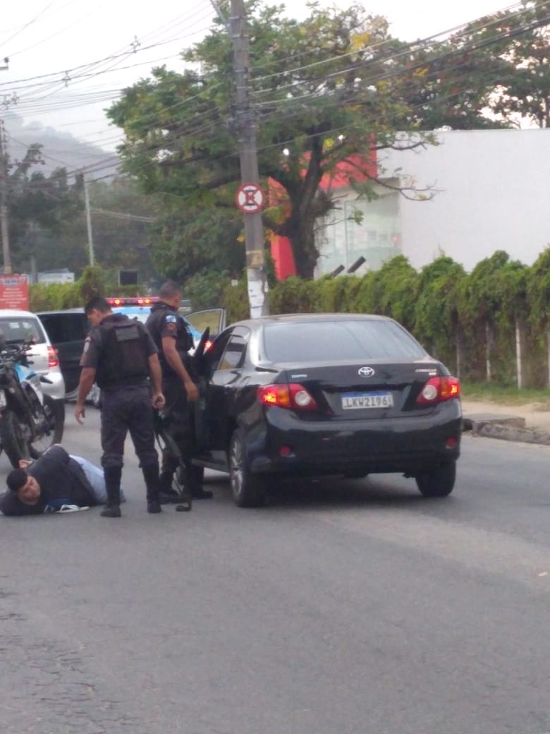 POLICIA PRENDE DOIS BANDIDOS EM CAMPO GRANDE (FOTOS)