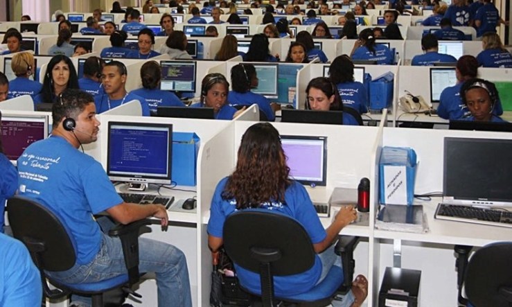 OPERADOR DE TELEMARKETING, VENDEDORA, FISCAL DE CAIXA, ATENDENTE DE MEDICAMENTOS – R$ 1.141,40 + VT + VR/VA – ESCALA 6×1 – RIO DE JANEIRO