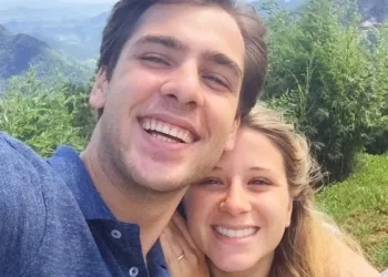 ESPOSA DE DEPUTADO É EXONERADA