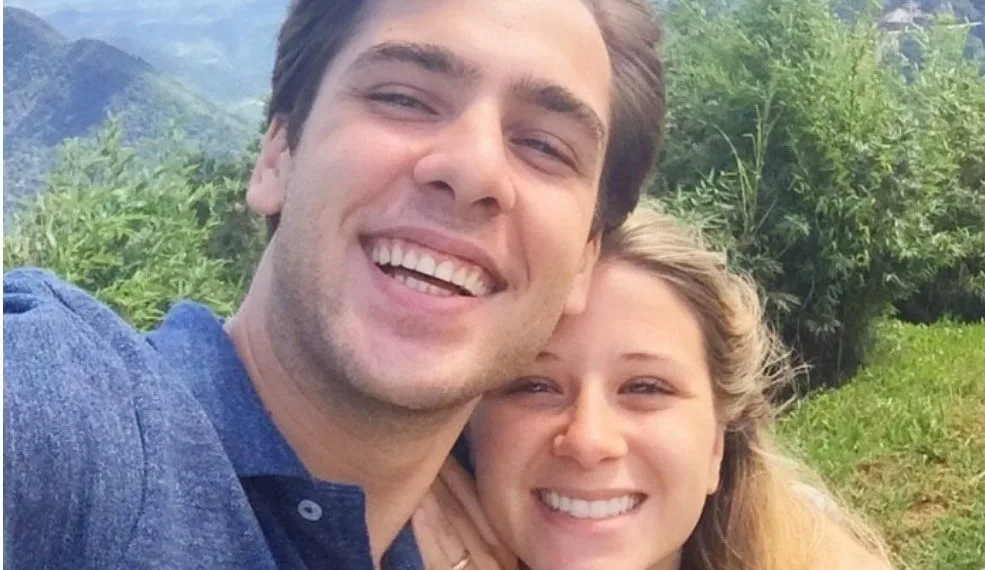 ESPOSA DE DEPUTADO É EXONERADA