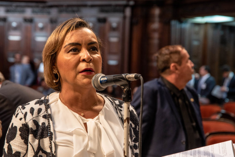 Autistas e pessoas com deficiência podem ter carteira de identificação no Rio