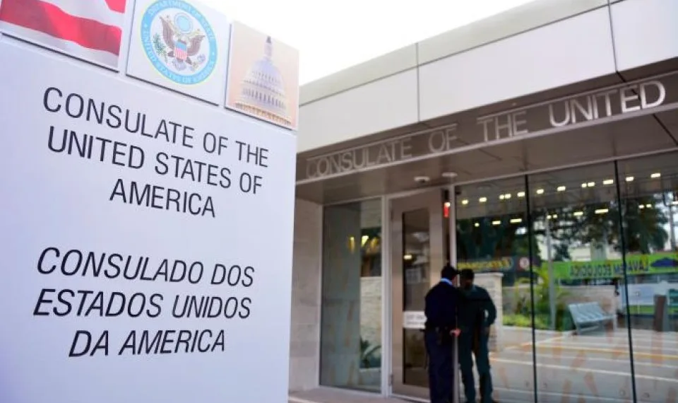 Consulado americano no Rio de Janeiro nega visto aos filhos de Glenn Greenwald