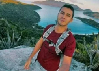 Corpo do cabo da Marinha que se afogou no RJ é encontrado