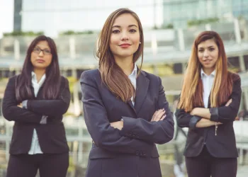 Mulheres têm razão em quase 100% das discussões, aponta pesquisa.