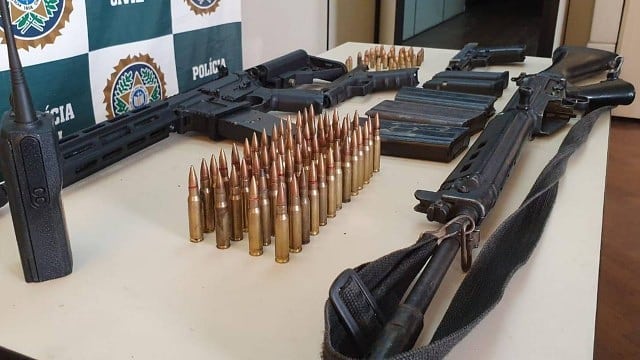 QUATRO MILICIANOS SÃO PRESOS EM SEROPÉDICA