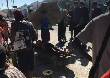 HOMEM É BALEADO EM PRAIA DA ZONA OESTE