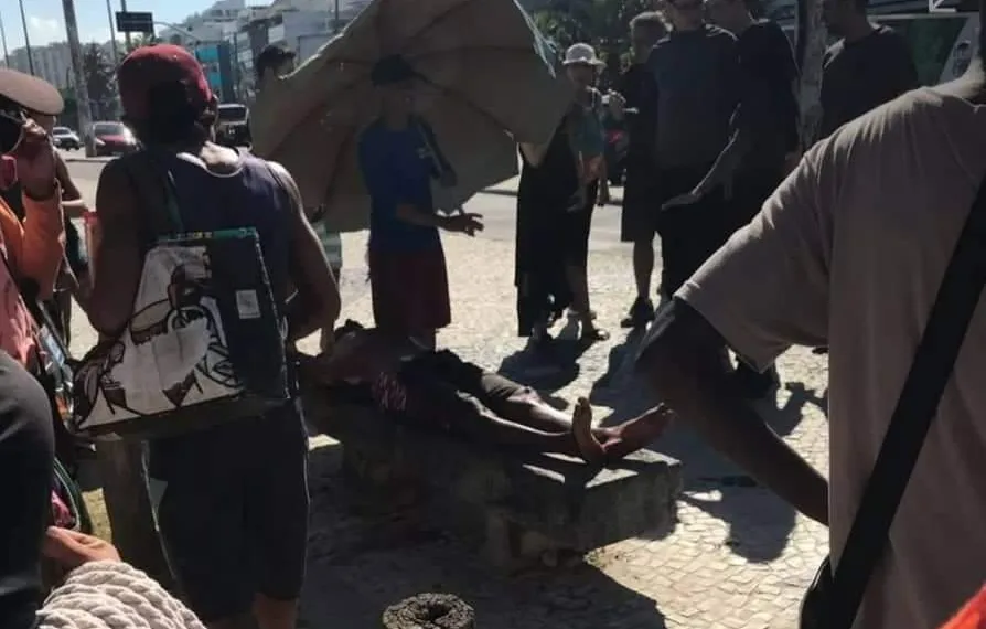 HOMEM É BALEADO EM PRAIA DA ZONA OESTE