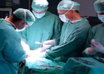 Vasectomia não impediu a gravidez da minha mulher, apenas fez mudar a cor do bebé
