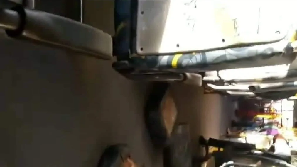 PASSAGEIRO GRAVA O PÉSSIMO ESTADO DE UM ÔNIBUS EM CAMPO GRANDE