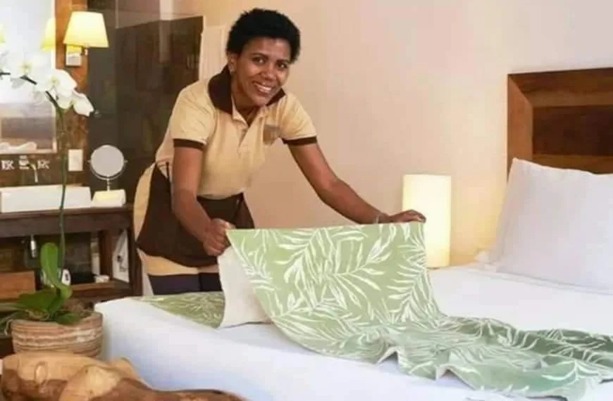 ARRUMADEIRA DE QUARTOS, AUXILIAR DE OPERAÇÃO, ATENDENTE, CHAPEIRO – R$ 1.185,00 + ADICIONAIS – COM E SEM EXPERIENCIA – RIO DE JANEIRO