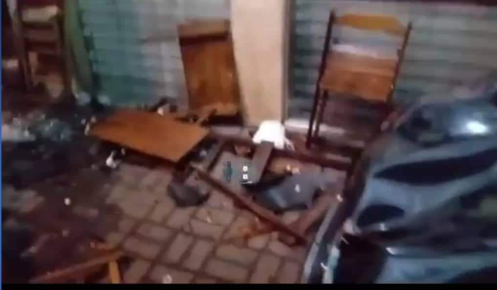 URGENTE!! MOTORISTA ATROPELA 10 PESSOAS EM CHOPERIA NO RJ AGORA POUCO