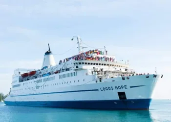 Porto do Rio recebe livraria flutuante