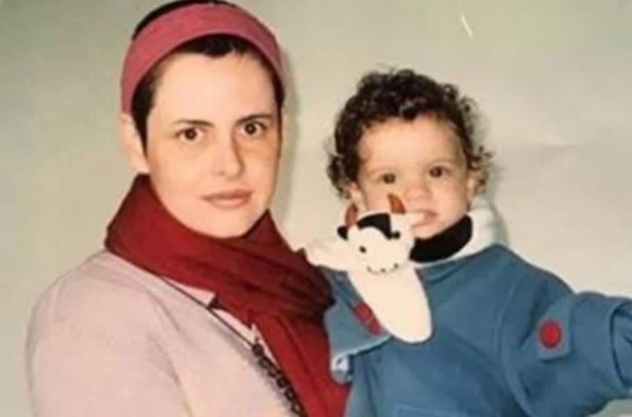 Filha de Fernanda Young escreve carta de despedida à mãe e comove: ‘Nunca doí tanto’