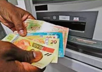 INSS COMEÇA A PAGAR A PRIMEIRA PARCELA DO 13º DOS APOSENTADOS