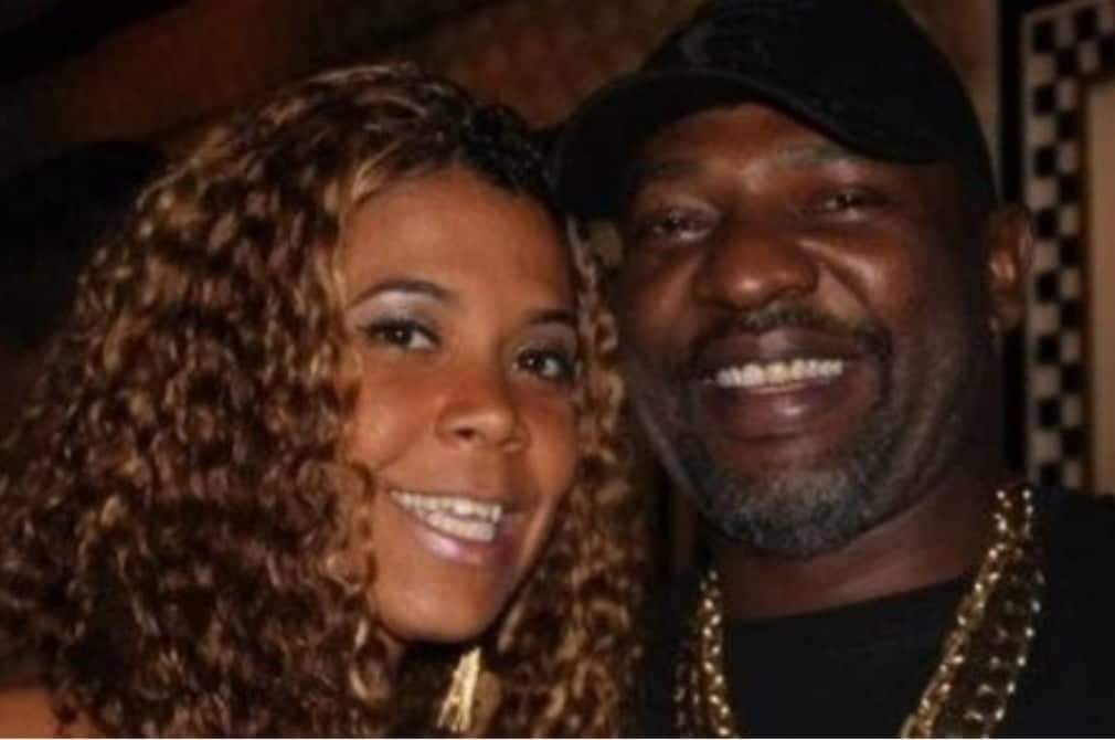 Sem dinheiro, viúva de Mr. Catra volta a morar em comunidade