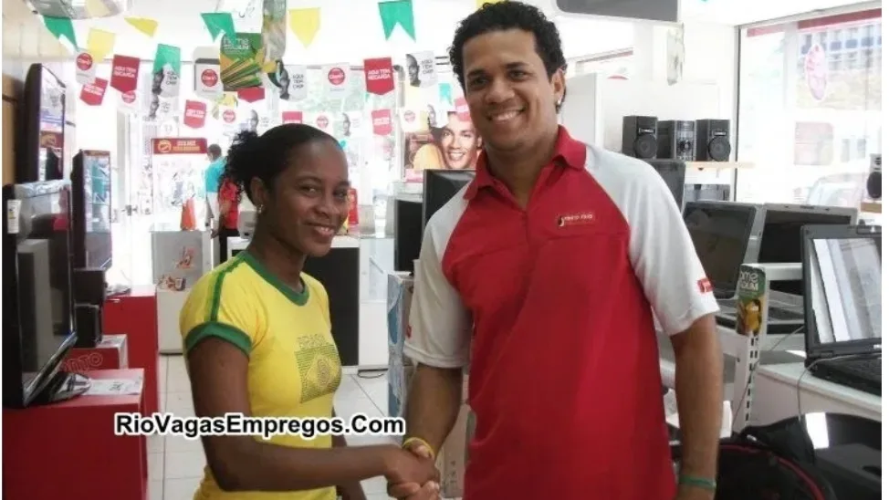 PONTO FRIO ABRE VAGAS PARA OPERADOR DE CAIXA, AUXILIAR DE ESTOQUE, VENDEDORES – COM E SEM EXPERIENCIA – RIO DE JANEIRO