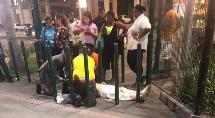 HOMEM MORRE NA ESPERA PELO SAMU NO RJ