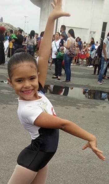 MORADORA DE ITAGUAÍ PEDE AJUDA