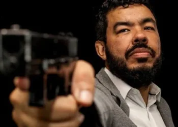 Deputado oferece R$ 100 mil a quem der informações sobre Adélio