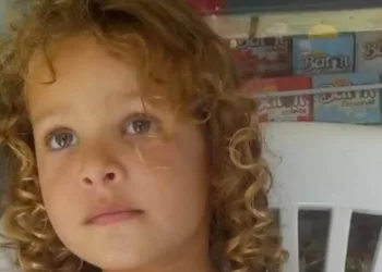 MENINA MORRE QUEIMADA PELO PAI…