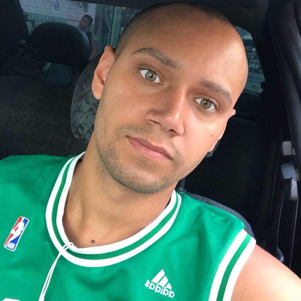 JOVEM É ASSASSINADO EM FRENTE A BOATE NA ZONA OESTE