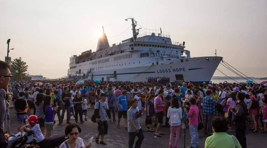 PIER MAUÁ RECEBE A MAIOR LIVRARIA FLUTUANTE DO MUNDO EM SETEMBRO