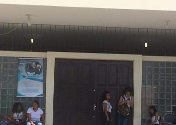 ALUNOS DE ESCOLA EM CAMPO GRANDE DENUNCIAM PROBLEMAS