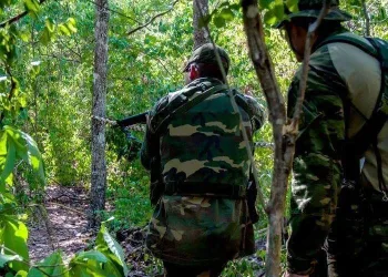 POLICIAIS PRENDEM BANDIDOS FUGIDOS DO RJ NA ILHA GRANDE