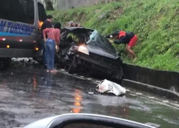 ACIDENTE MATA 4 PESSOAS EM MURIQUI NA COSTA VERDE DO RJ