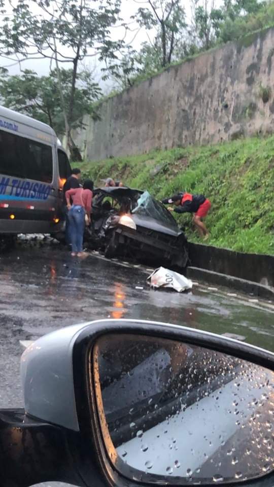 ACIDENTE MATA 4 PESSOAS EM MURIQUI NA COSTA VERDE DO RJ