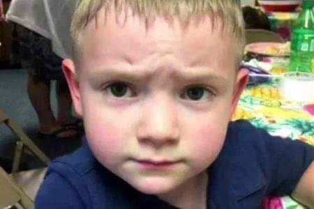 MENINO AUTISTA É CONSIDERADO “PREDADOR SEXUAL” POR ABRAÇAR COLEGAS
