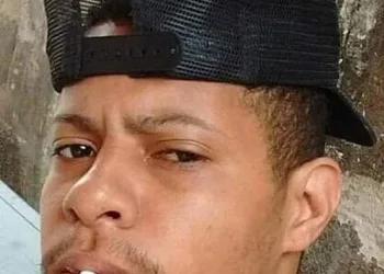 HOMEM QUE INCENDIOU CORPO DA MULHRR NO RJ É PRESO