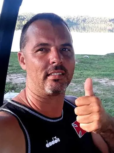 Suplente de vereador sofre atentado no RJ