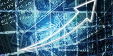 Economistas aconselham como investir durante alta do dólar