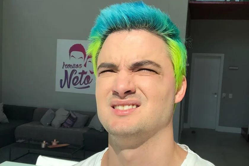 Análise: Um rapaz chamado Felipe Neto quer educar seu filho