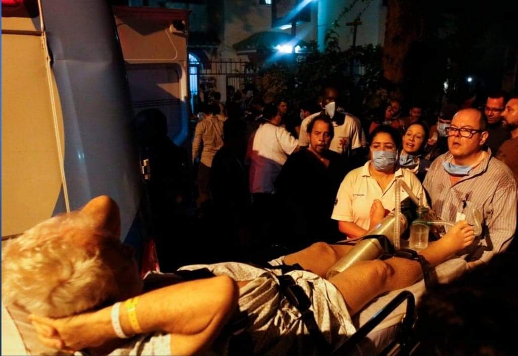 ATUALIZANDO!! INCÊNDIO EM HOSPITAL DO RJ