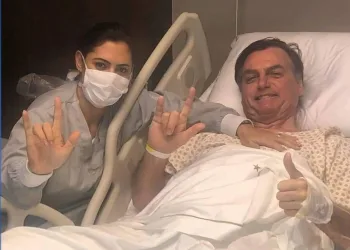 Michelle agradece orações por Bolsonaro: ‘Ele está ótimo’