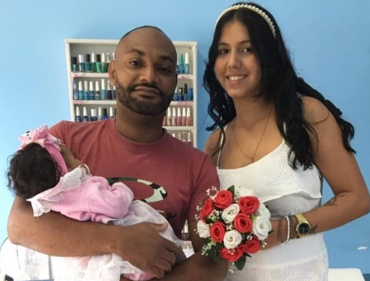 NOIVOS PERDEM A HORA DO CASAMENTO POR CAUSA DE TIROTEIO NO ALEMÃO