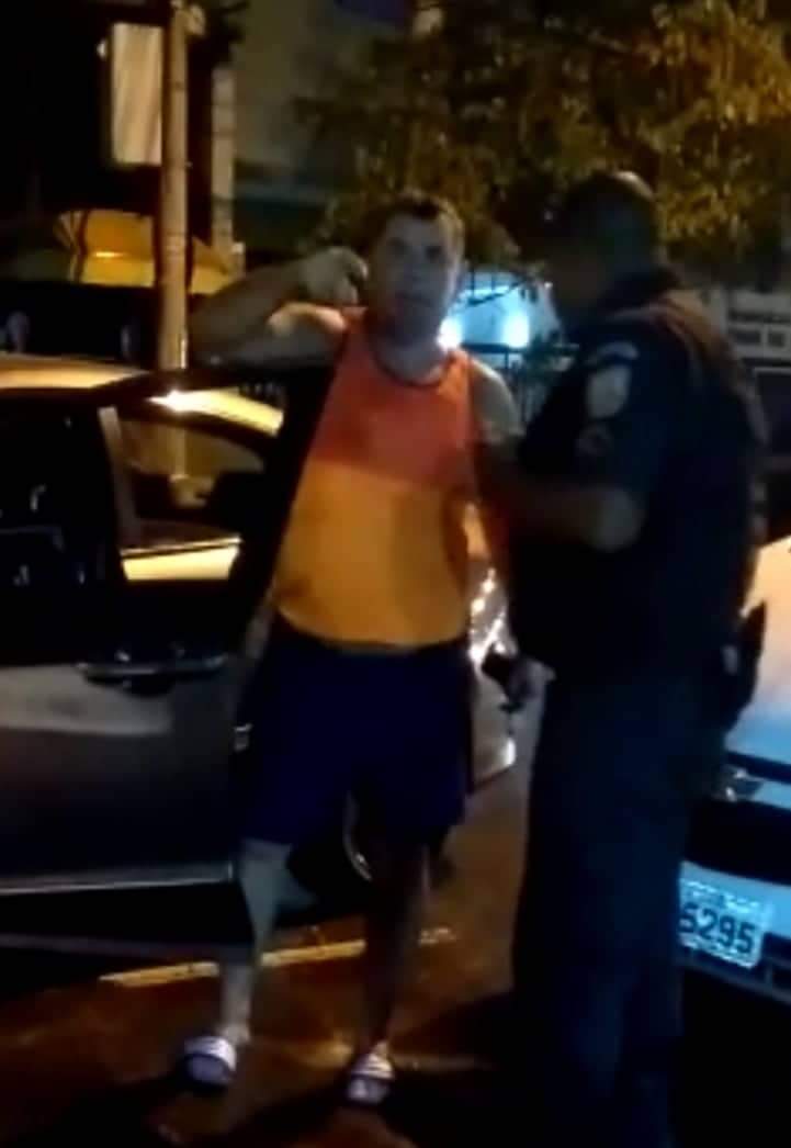 CORONEL DA PM CHEIO DE CACHAÇA XINGA PMS EM BLITZ NO RJ( VIDEO)