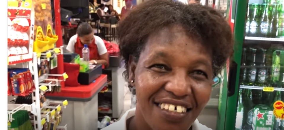 Mulher comemora morte do marido com cerveja e música alta: ‘não apanho mais dele’