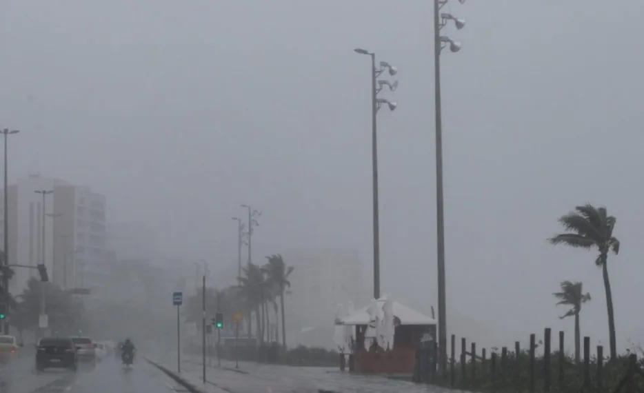Frente fria se aproxima e Rio pode ter chuva até quinta-feira