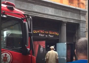 CASA DE SALIÊNCIA PEGA FOGO NO RJ